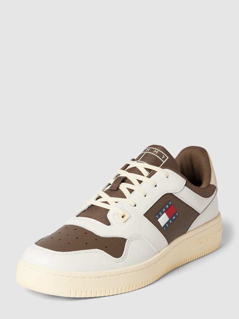 Sneaker mit Label-Details Modell 'BASKET' in mittelbraun