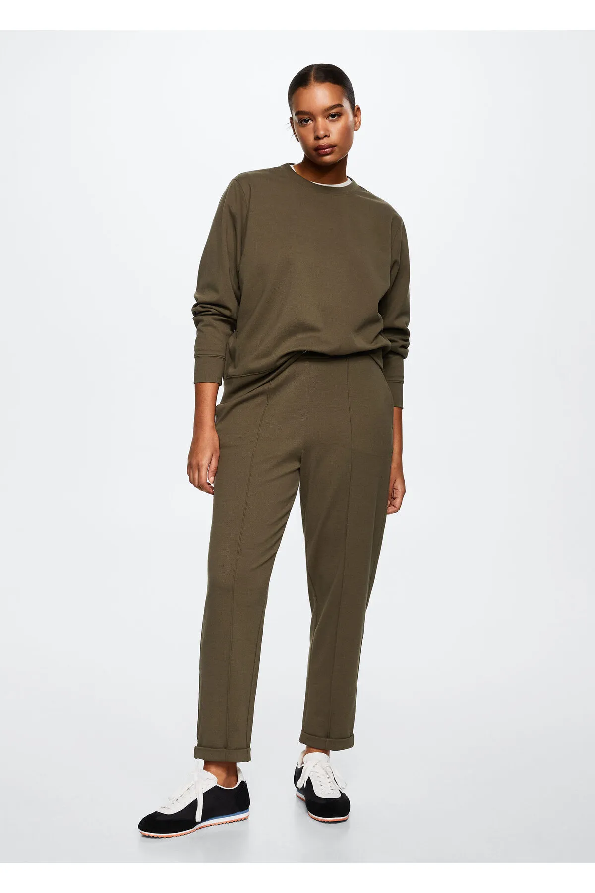 MANGO  Khakifarbene Damenhose 37043841
