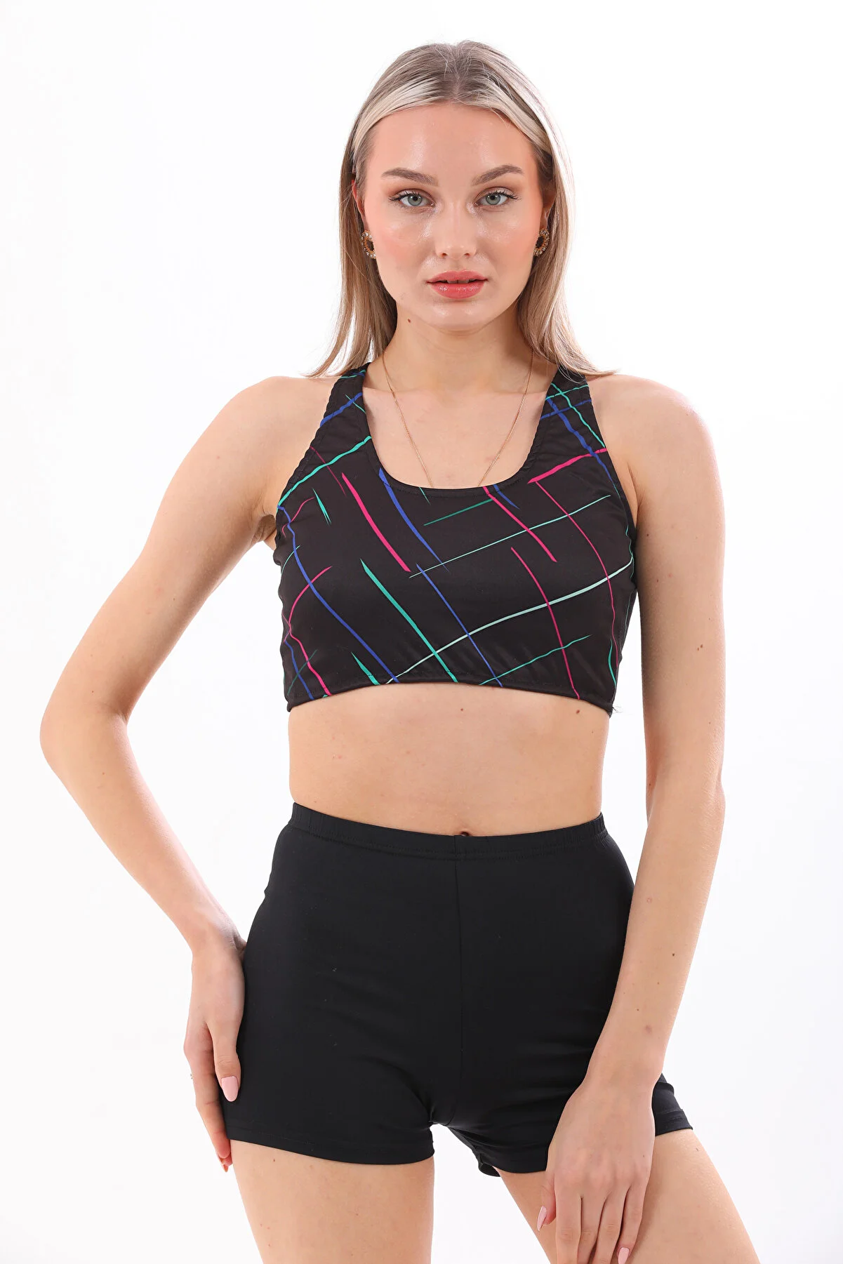 segiza  Badili-Bikini für Damen mit schwarzen Shorts