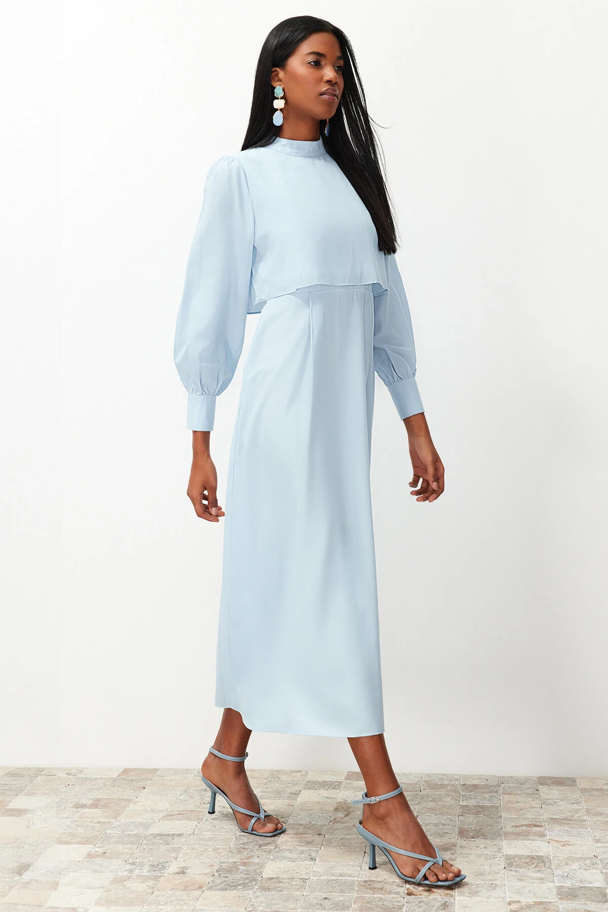 Trendyol Modest  Blaues, detailliertes Aller-Webkleid TCTSS24EB00190