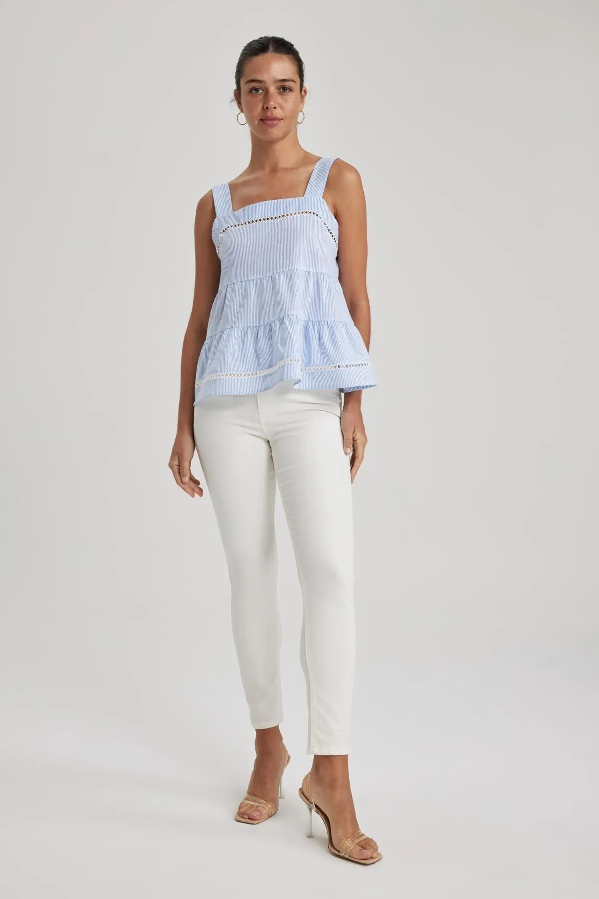 DeFacto  Bluse mit Riemchenkragen und quadratischem Kragen, 100 % Baumwolle, A9414ax23hs