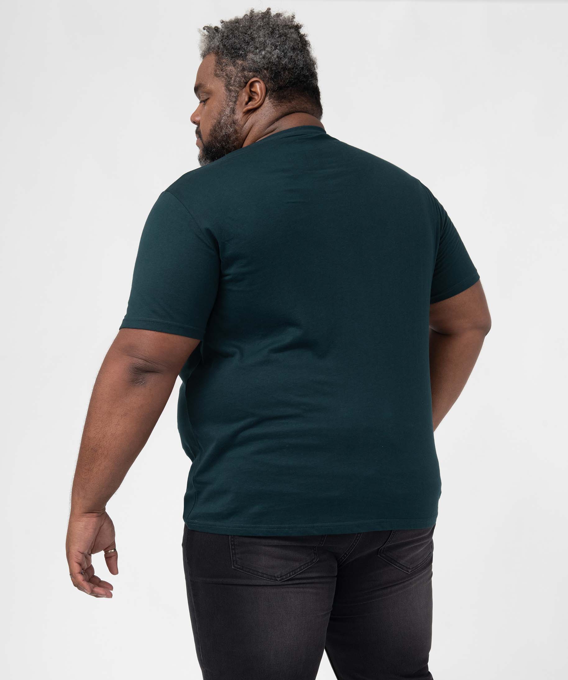 Tee-shirt homme à manches courtes et col V vert | GEMO