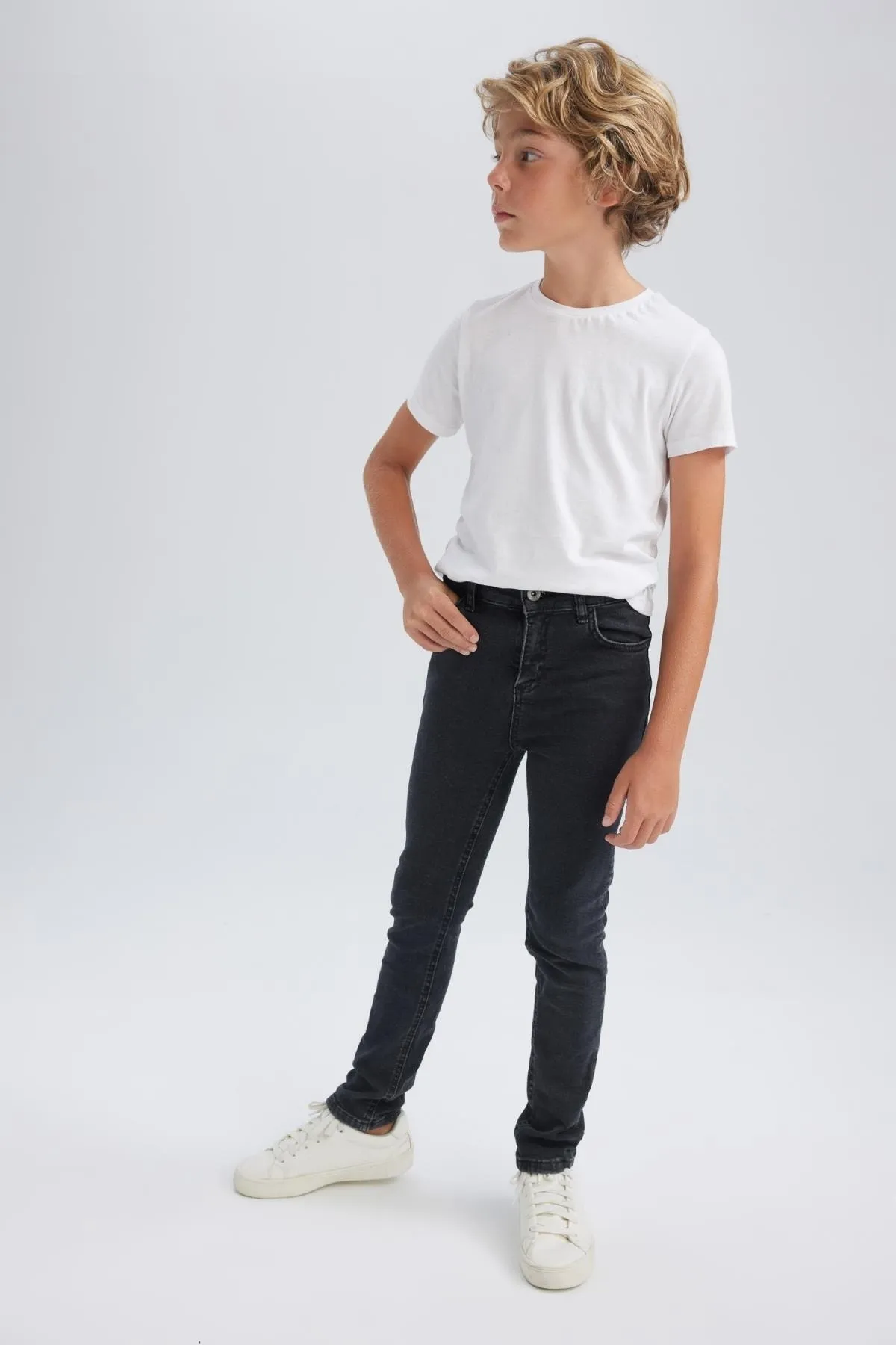 DeFacto  Slim-Fit-Jeanshose für Jungen mit schmalem Bein