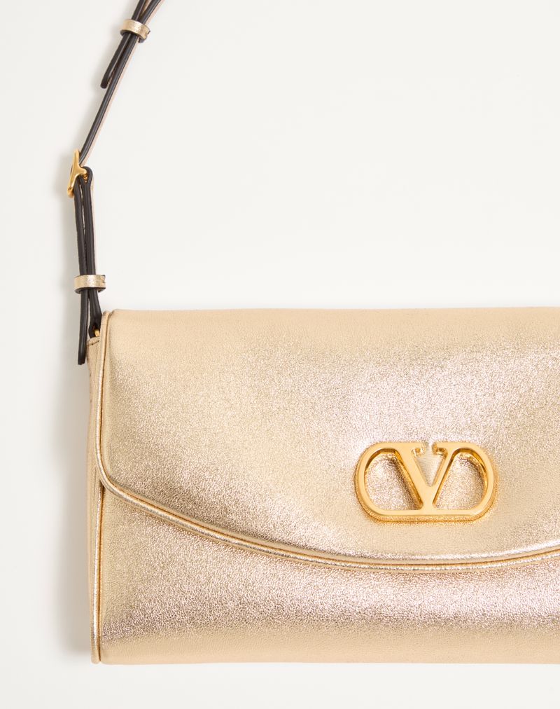 Bolsa de ombro pequena Valentino Garavani Devain em couro napa laminado