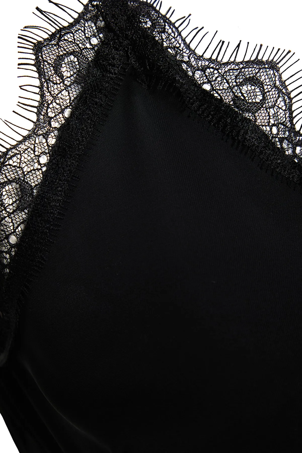 Trendyol Curve  Schwarze Bluse aus gewebter Spitze mit Trägern TBSSS22AF0044