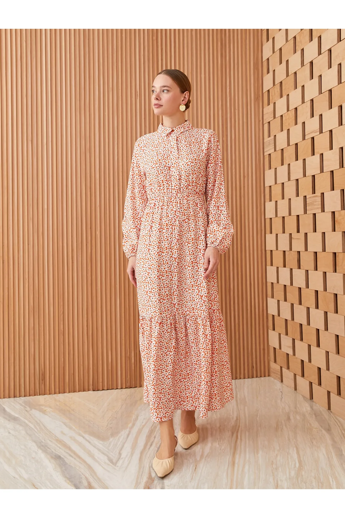 LC Waikiki  Gemustertes Langarm-Damenkleid mit Hemdkragen