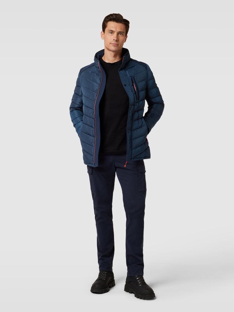 Steppjacke mit Stehkragen in marineblau