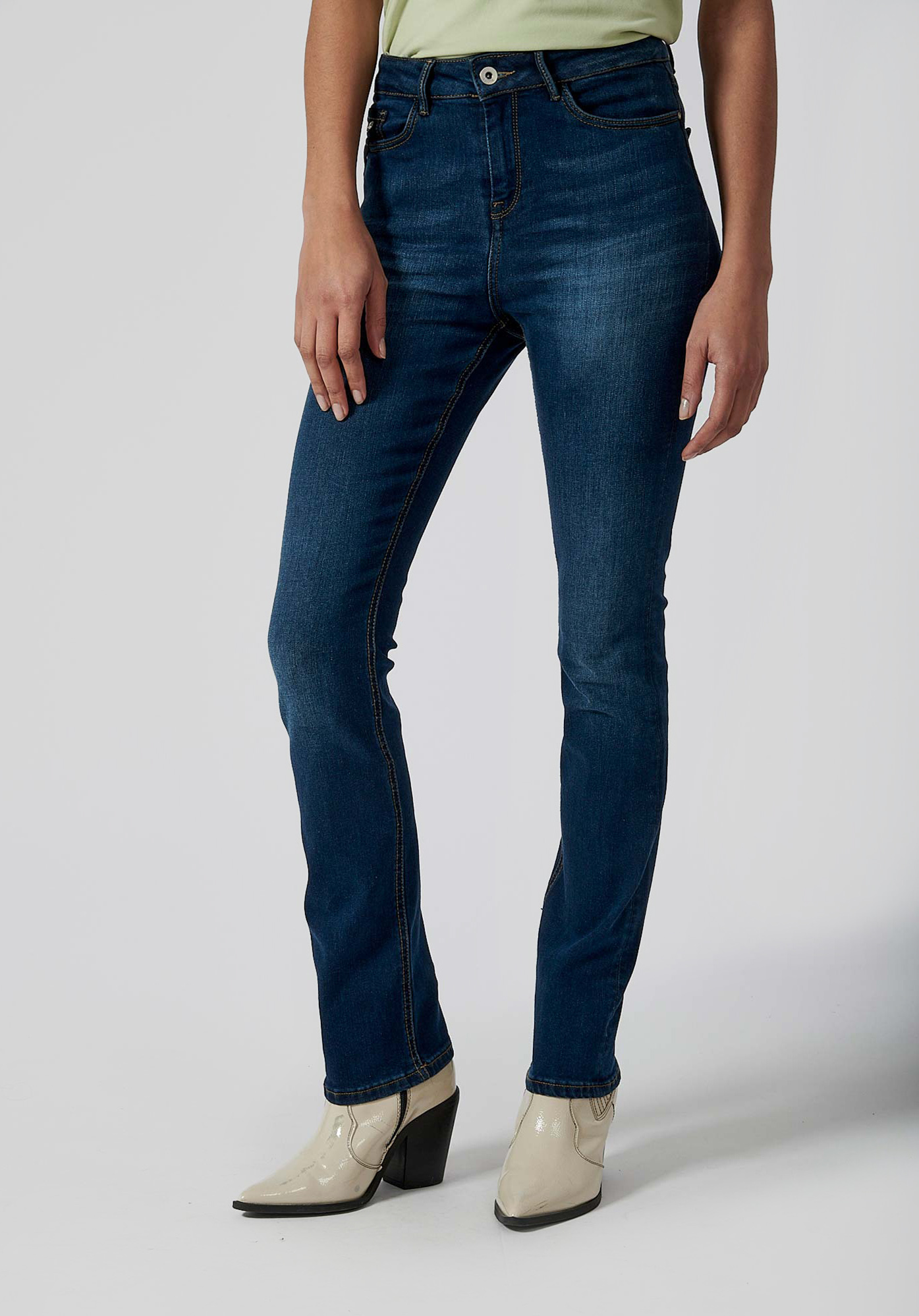 SIBEL  Jean demi-slim bleu femme