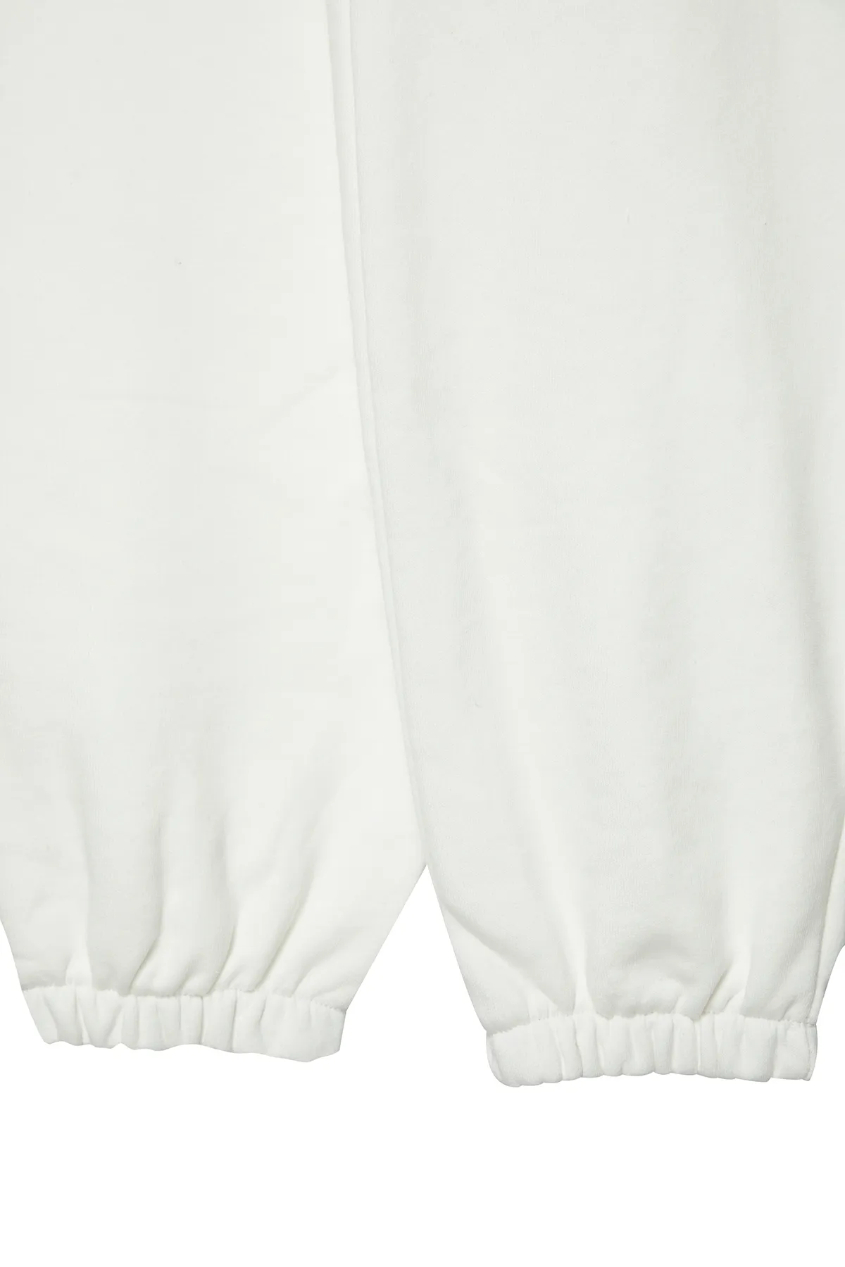 Trendyol Collection  Ecrufarbene, dicke Jogginghose aus Ballon-Jogginghose aus Strick TWOAW24EA00030