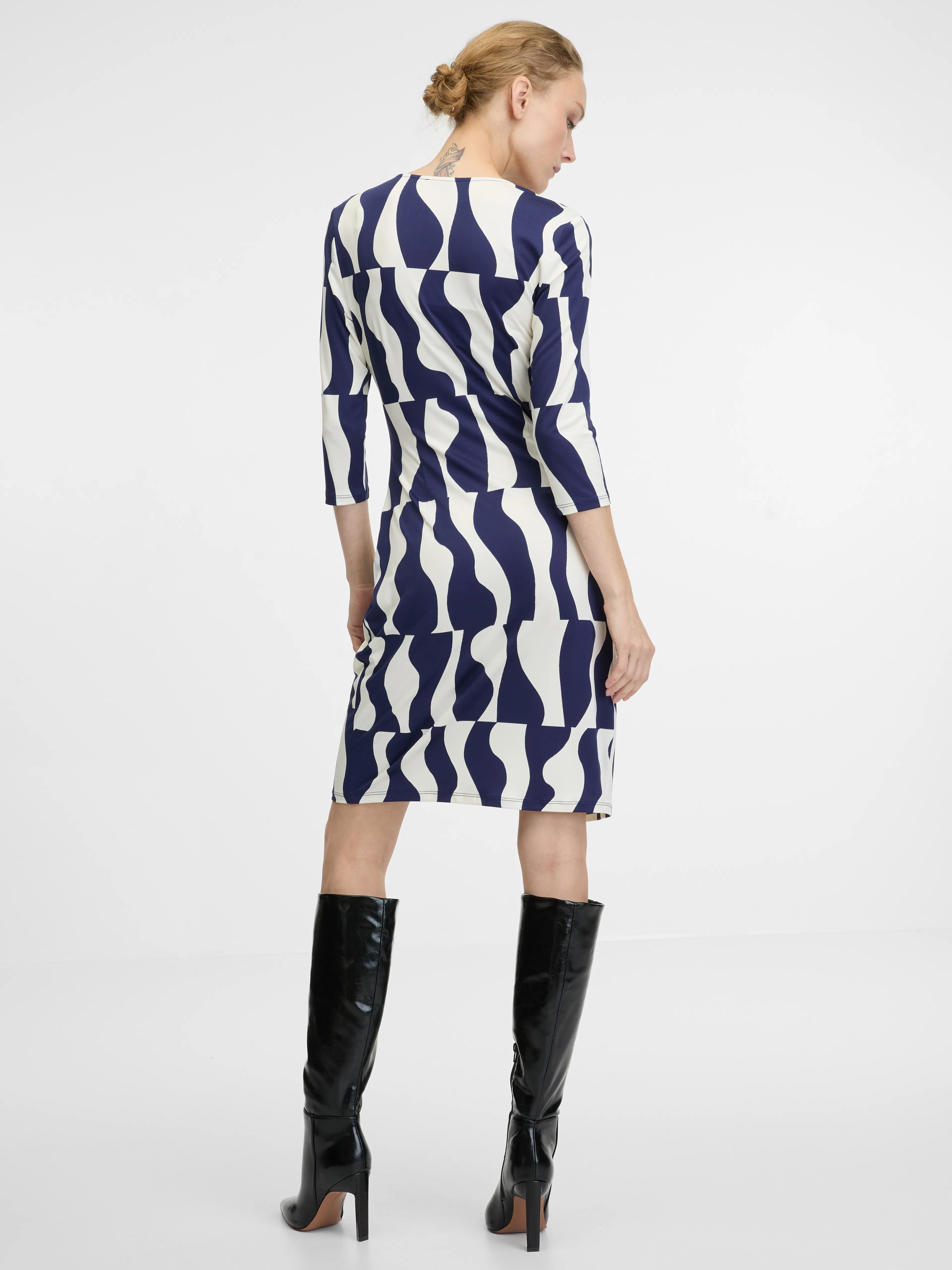 Dunkelblaues Damenkleid ORSAY