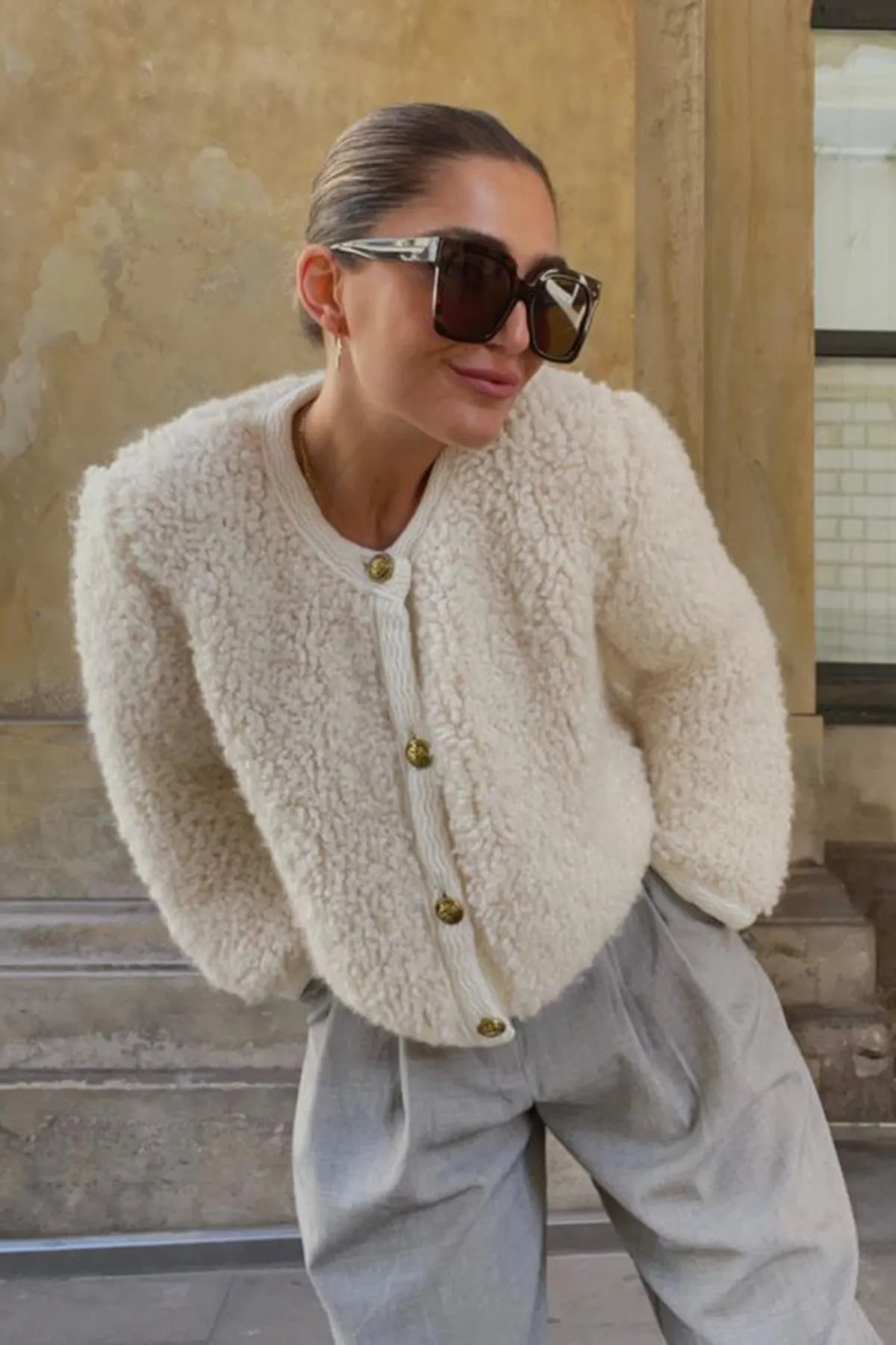 Madmext  Beige geknöpfte Bouclé-Strickjacke MG1949