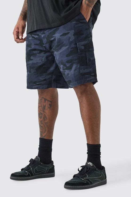 Plus Camouflage Twill Cargo-Shorts