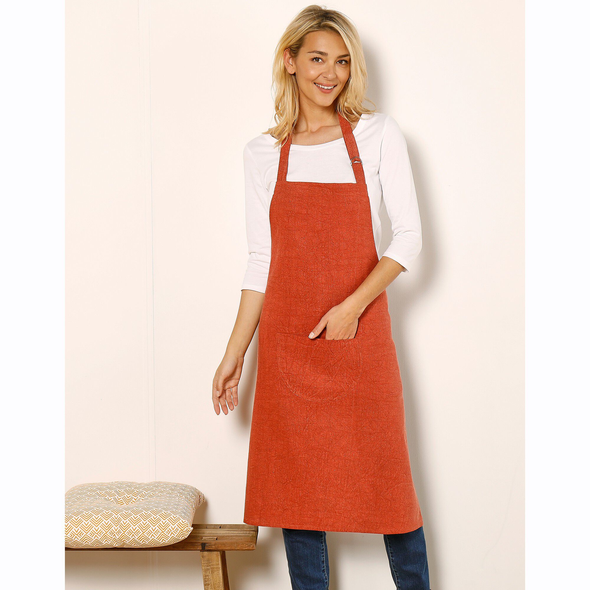 Tablier de cuisine uni forme bavette