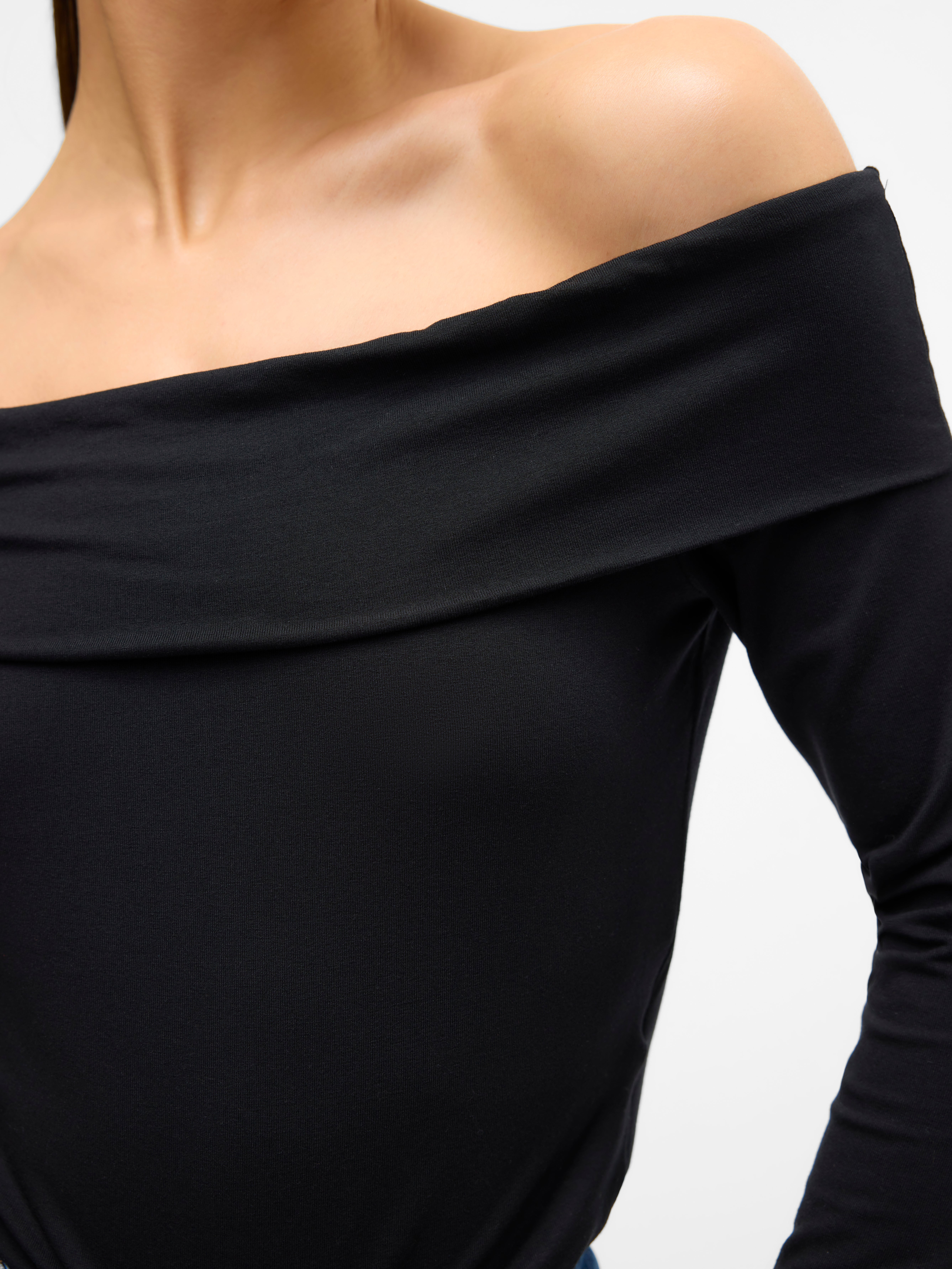 VMTHEODOSIA Top