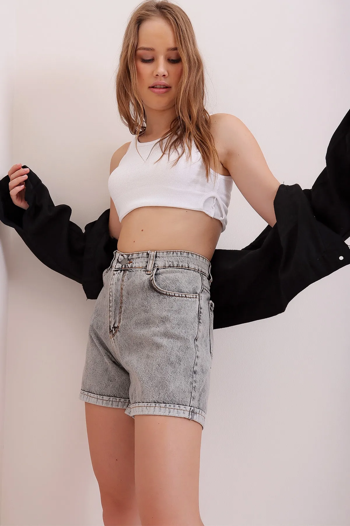 Trend Alaçatı Stili  Shorts - Grau - Hoher Bund