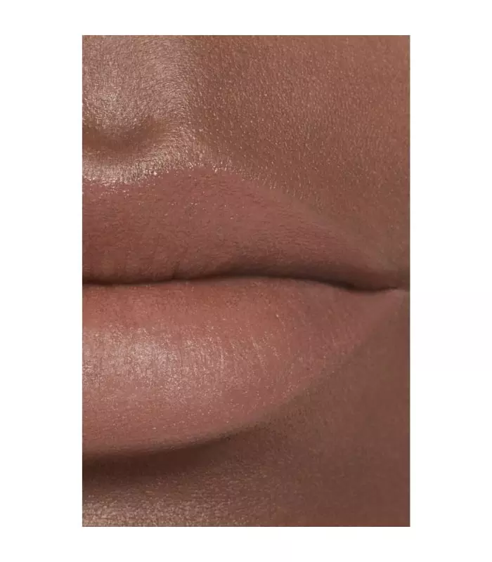 ROUGE ALLURE VELVET Le Rouge Velours Lumineux