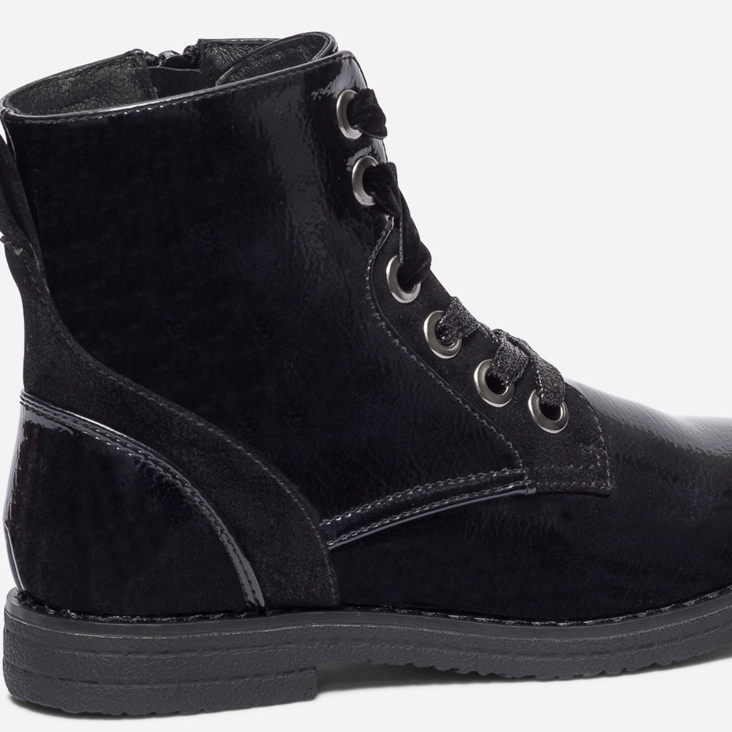 Bottine noire vernie à lacets