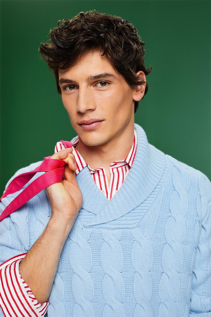 Zopfstrickpullover aus Wolle mit Schalkragen