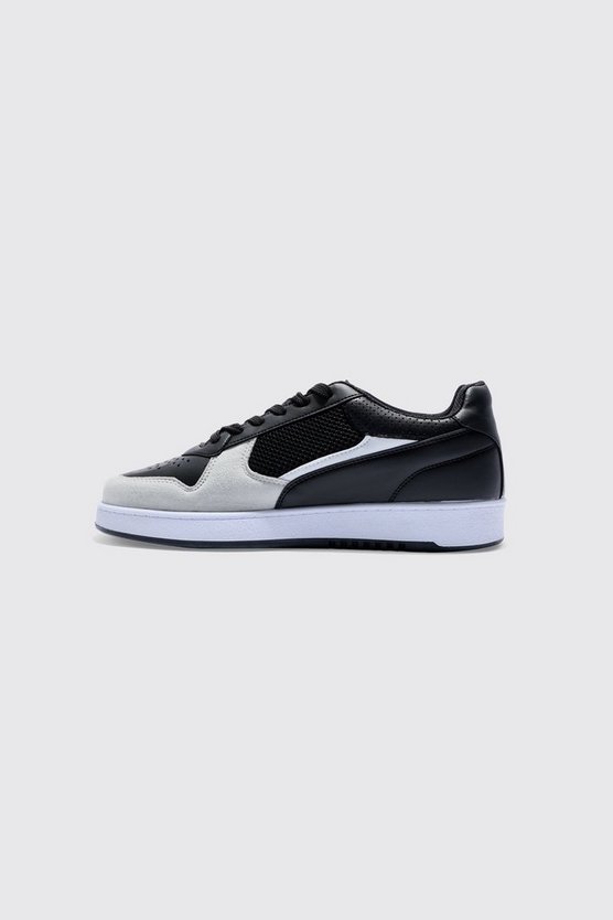 Sneaker mit klobiger Sohle und Mesh-Einsatz