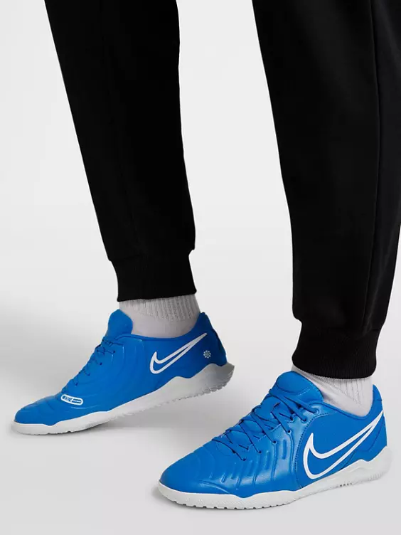 Nike Fußballschuh LEGEND 10 CLUB IC