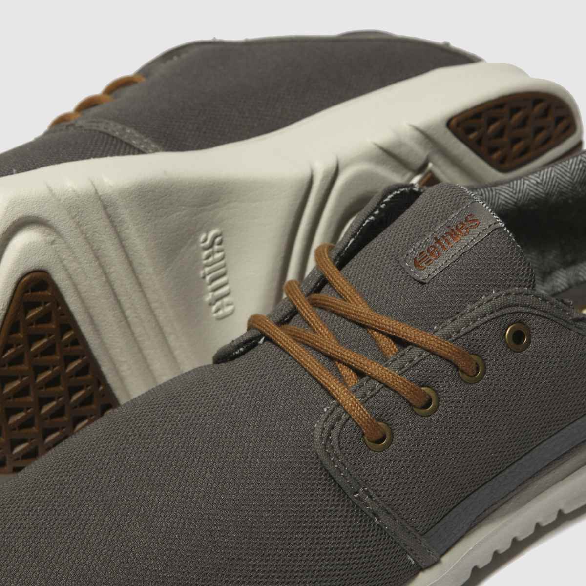 Etnies Scout edzőcipők szürke színben