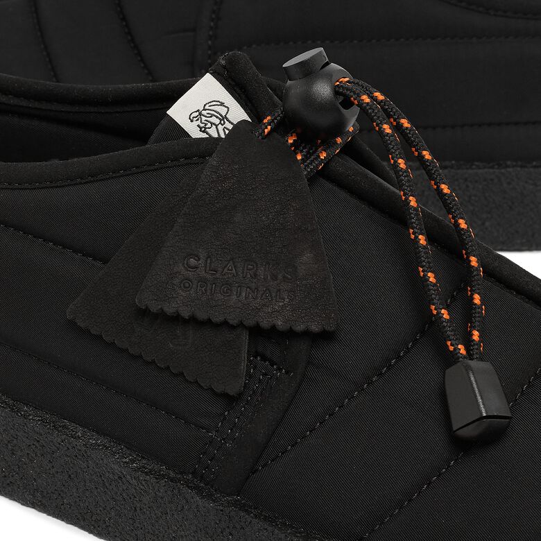 Clarks Trek Cup black quilted