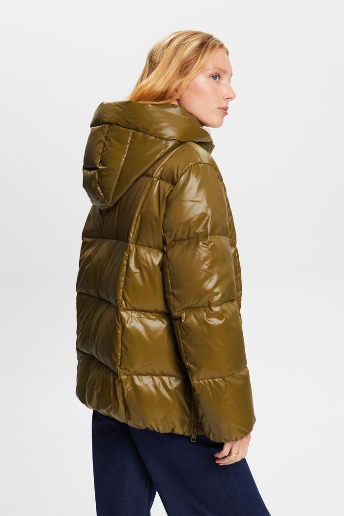 Recycelt: Pufferjacke mit Daunen