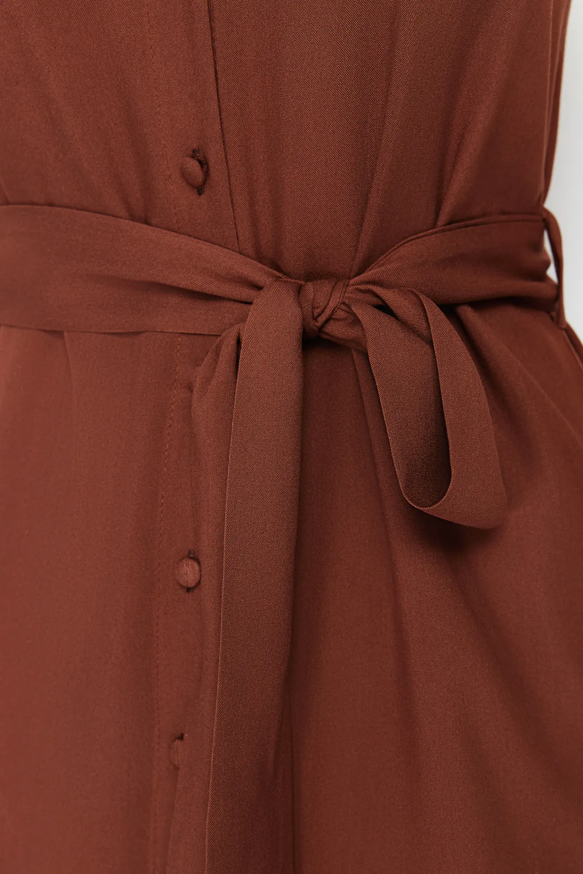 Trendyol Collection  Braunes gewebtes Midikleid TWOSS19XM0112