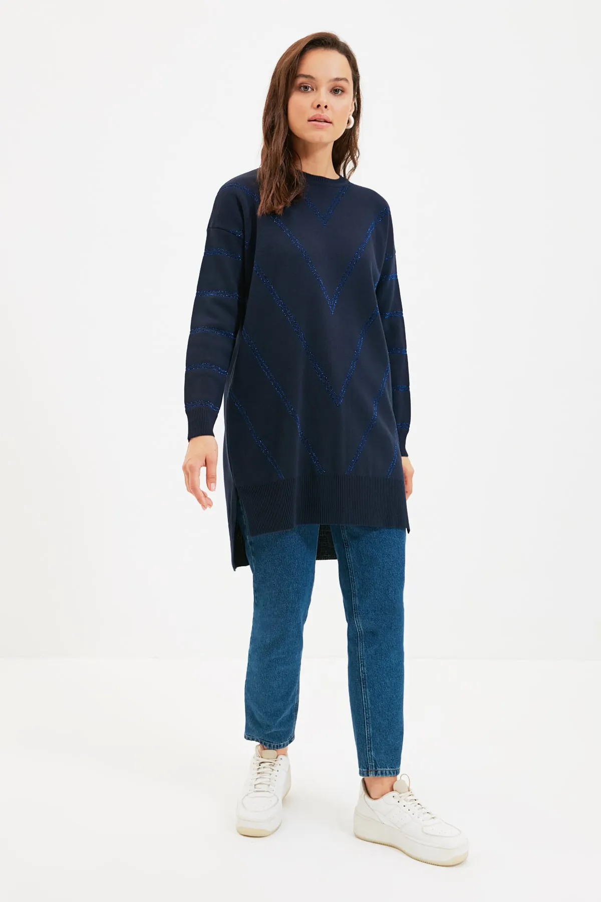 Trendyol Modest  Marineblauer glitzernder langer Strickpullover TCTAW22AK0129