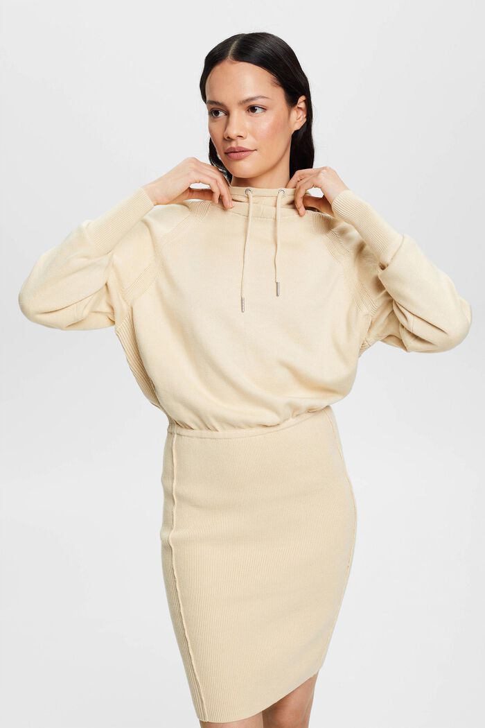 Sweatshirt-Kleid mit Kapuze