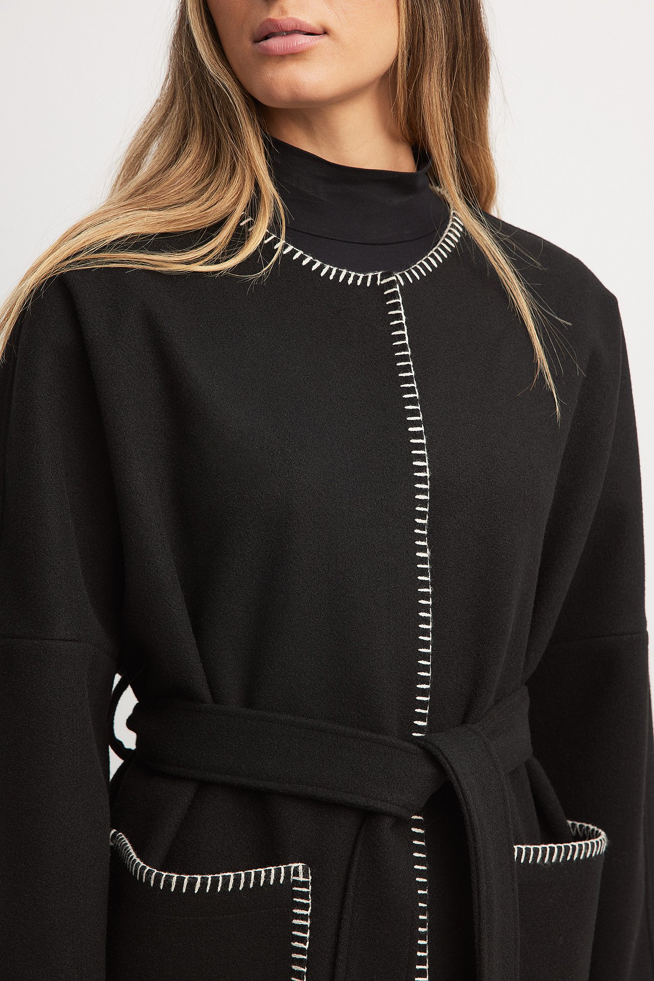 Jacke mit Kontrastnähten