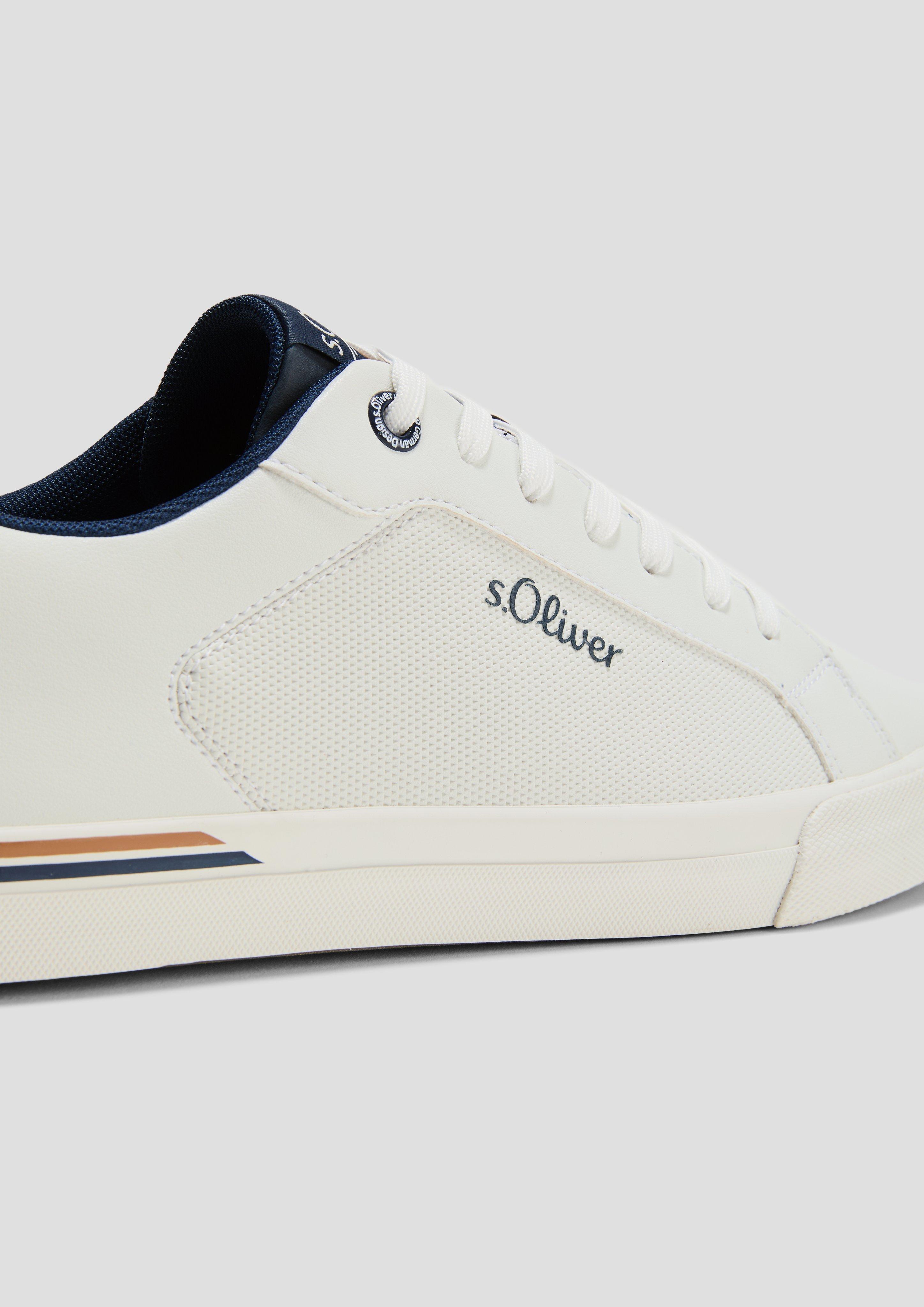Klassische Schnürer mit Logo-Detail  6008813-100