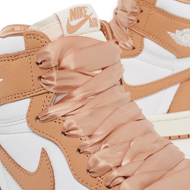 JORDAN Wmns Air Jordan 1 Retro High OG 