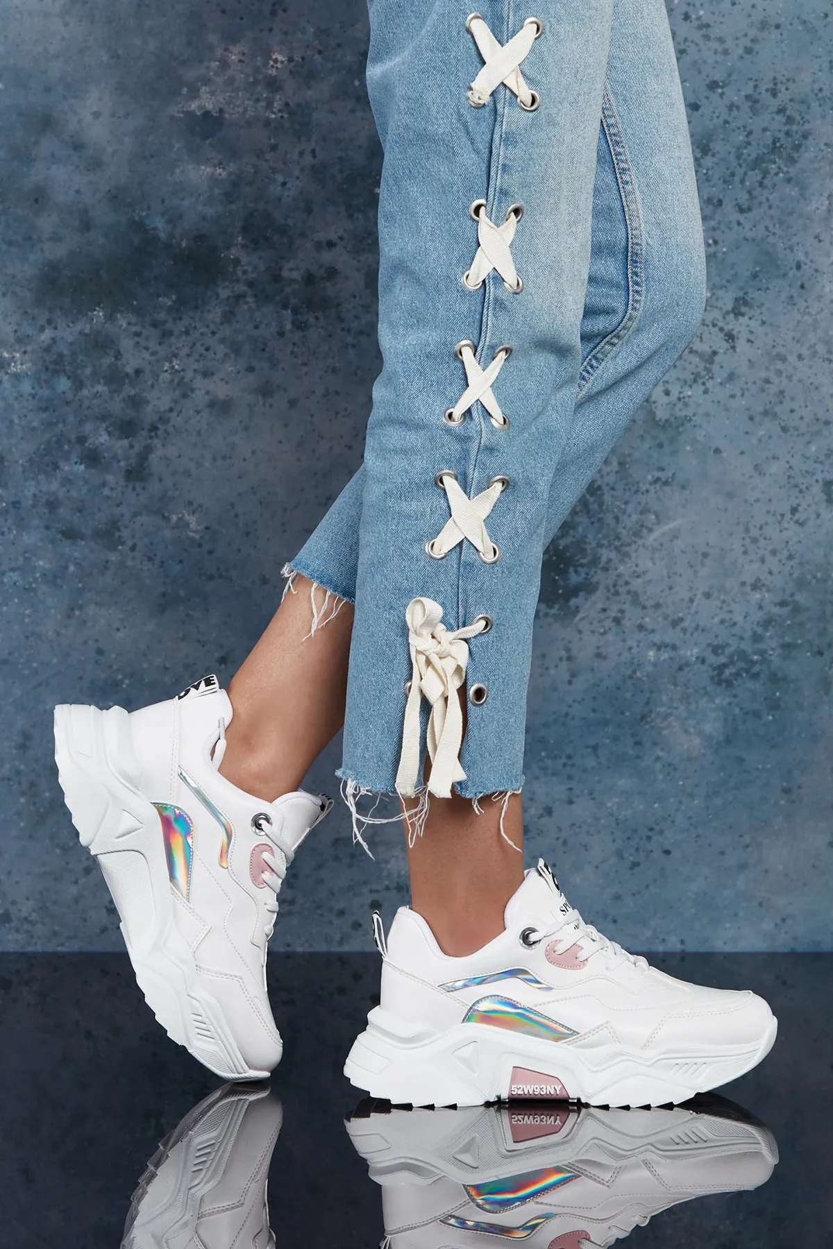 DARK SEER  Weißer Powder-Sneaker für Damen