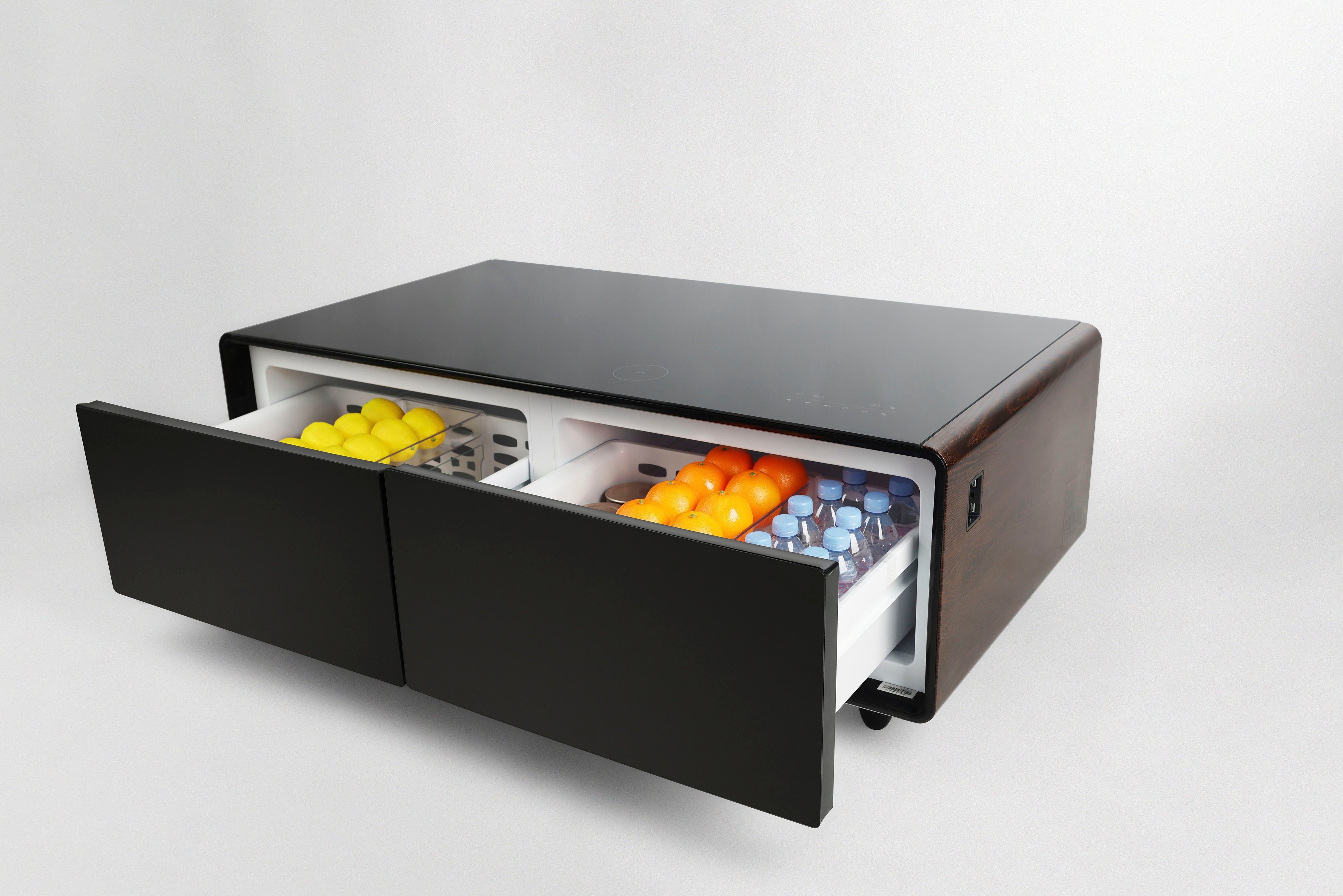Caso Getränkekühlschrank 794, 46 cm hoch, 130,5 cm breit, Loungetisch mit Kühlfächern, Soundbar und Lademöglichkeiten