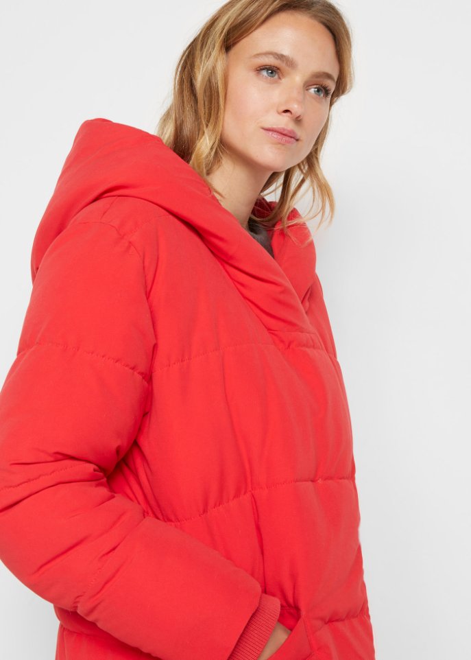 Wattierter Oversize-Mantel mit Kapuze, aus recyceltem Polyester