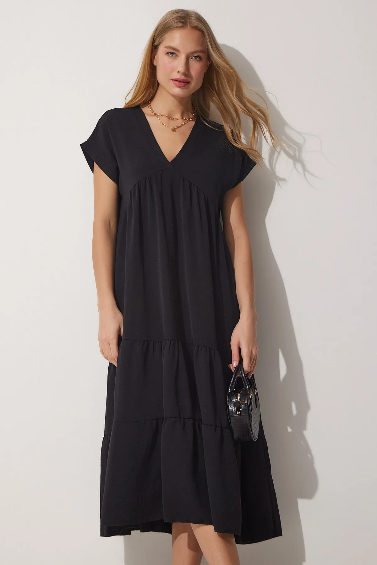 Happiness İstanbul  Schwarzes langes Ayrobin-Sommerkleid mit V-Ausschnitt für Damen DD01194
