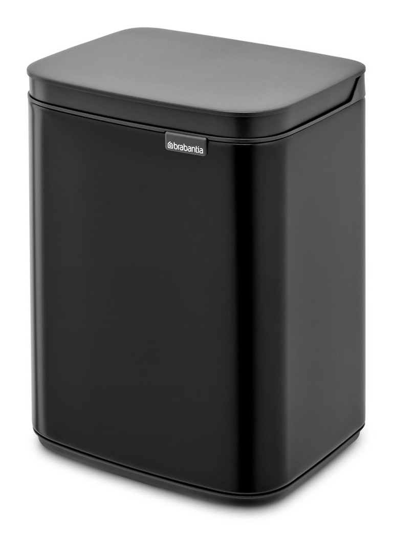Lixeira Brabantia Bo de 4 litros com balde interno de plástico.
