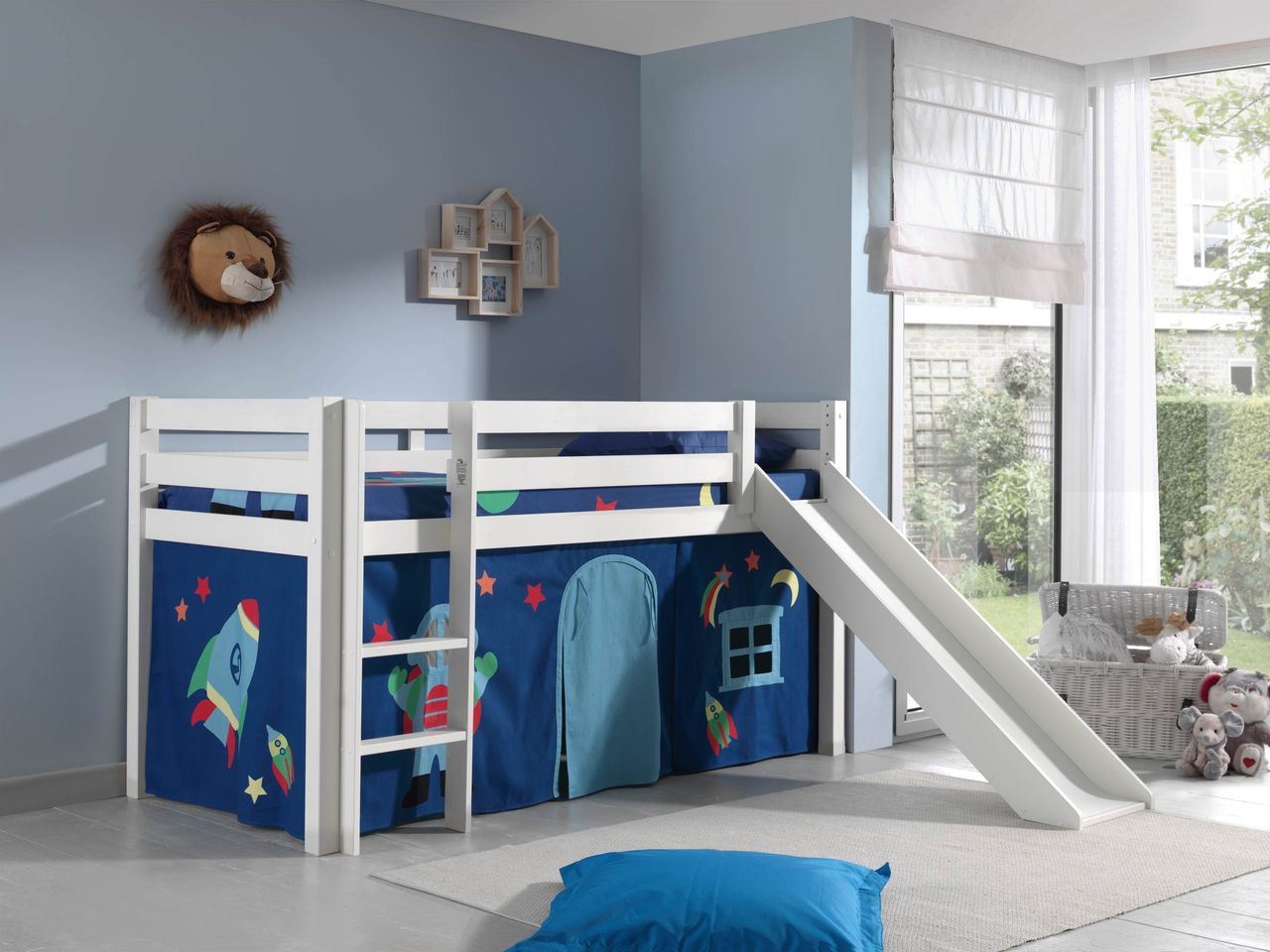 VIPACK Spielbett Pino inkl. Rutsche mit Textilset Vorhang 