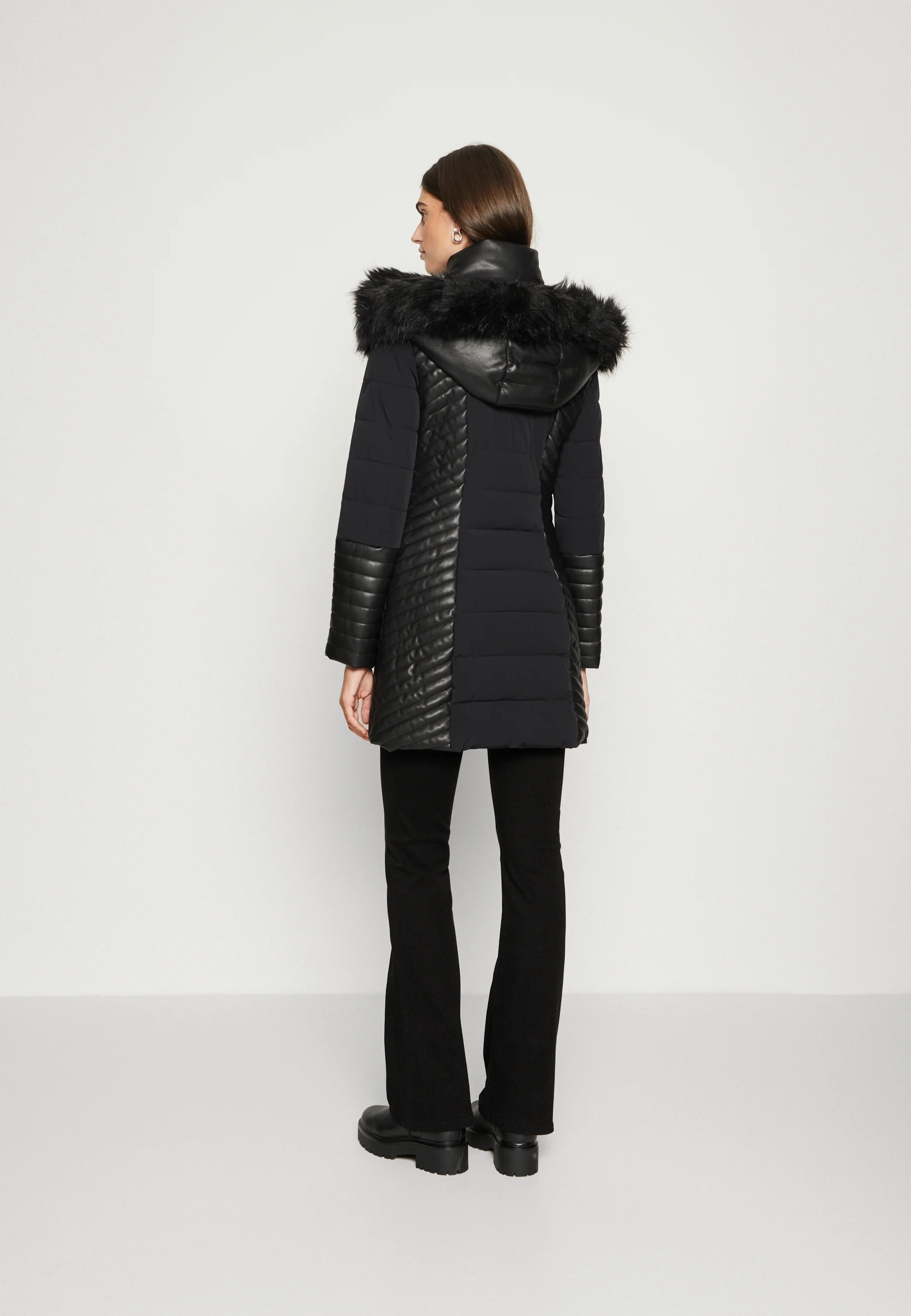 Guess NEW OXANA - Abrigo de invierno