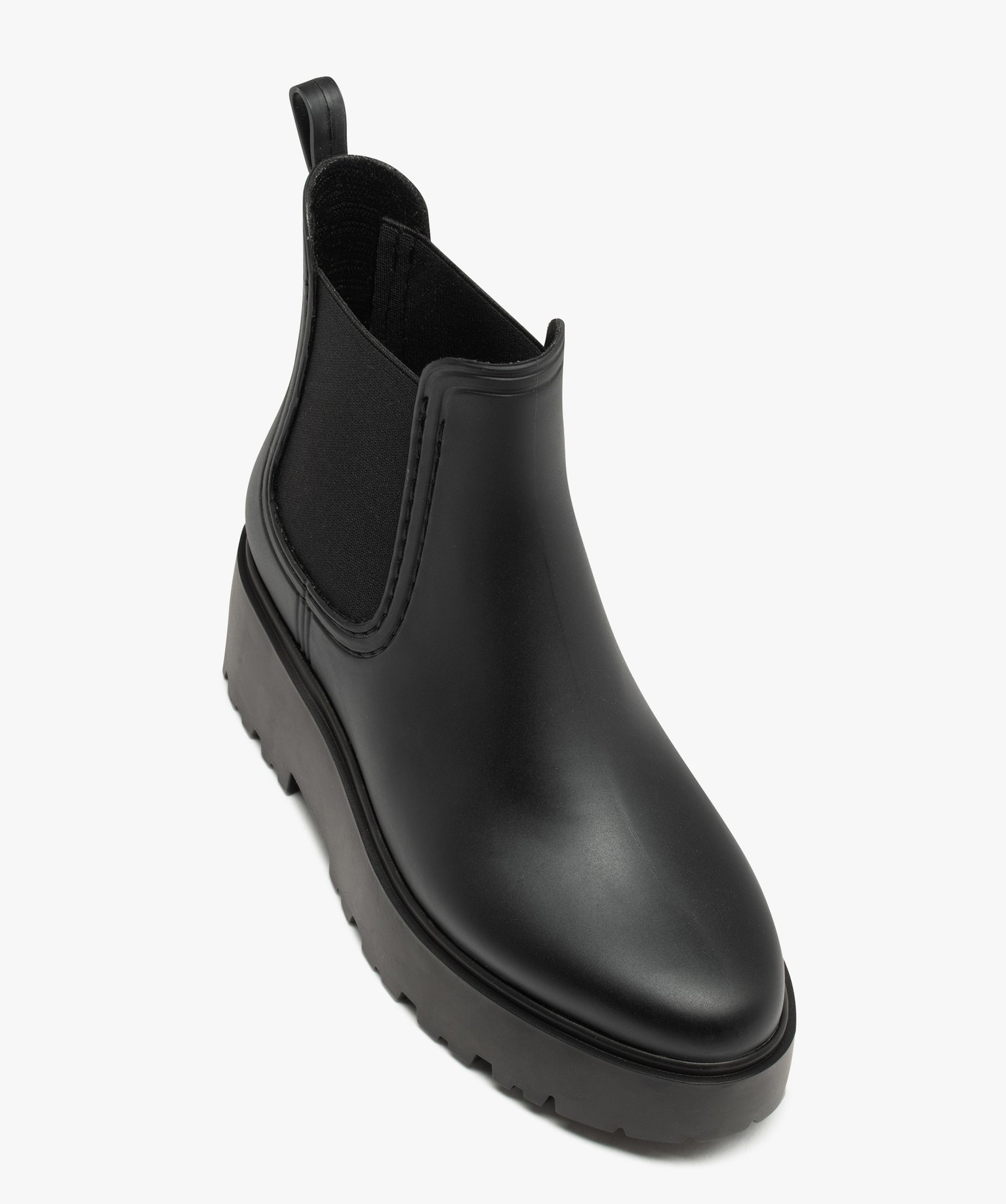 Boots femme unies style Chelsea à semelle plateforme crantée noir | GEMO