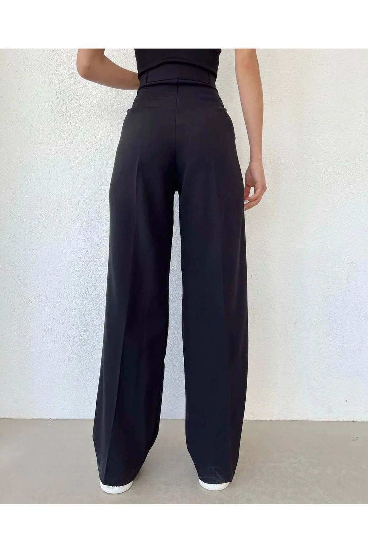 modazoom  Schwarze Palazzo-Hose mit hoher Taille und Falten für Damen