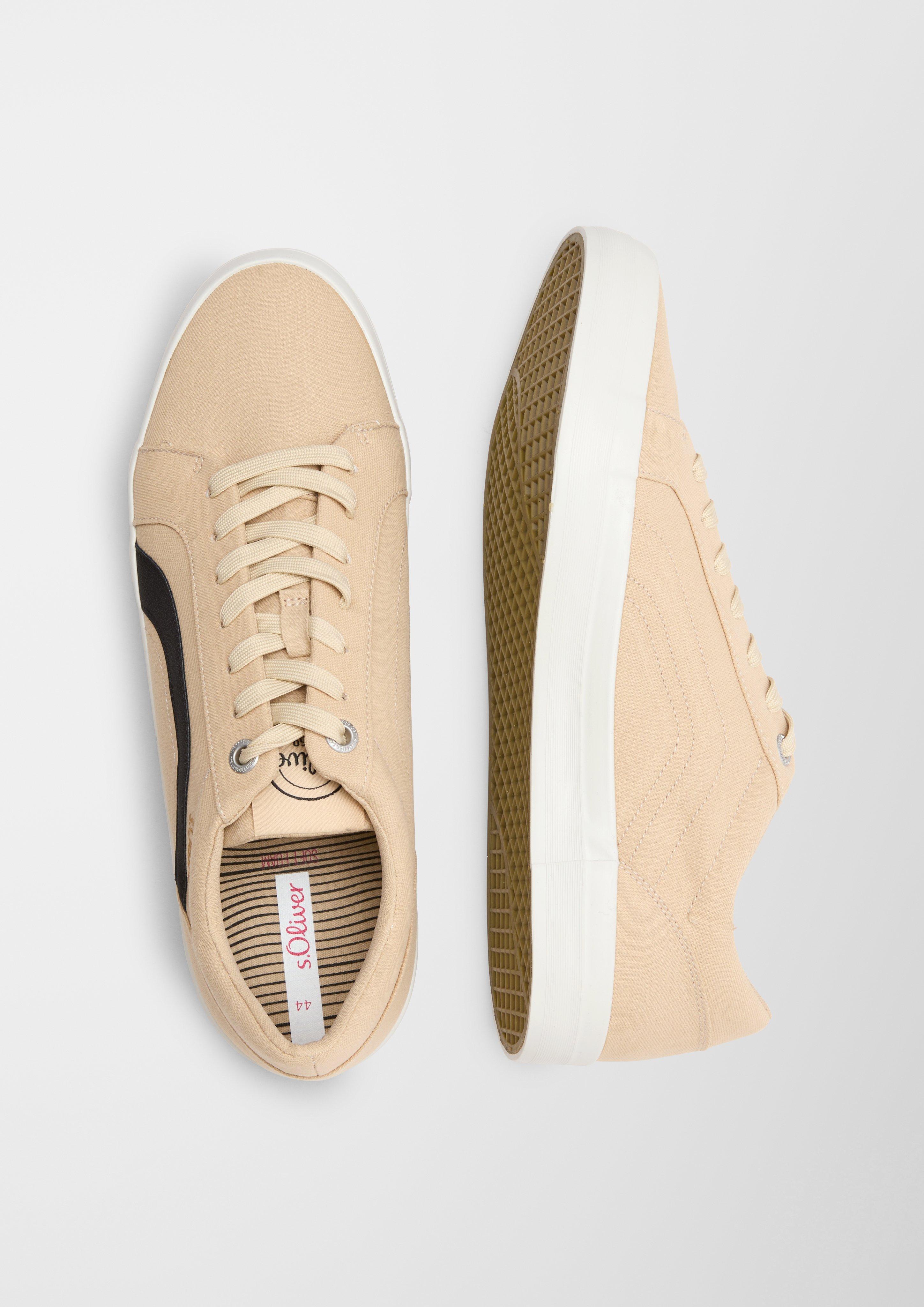 Sneaker mit Kontrast-Detail  6007763-355