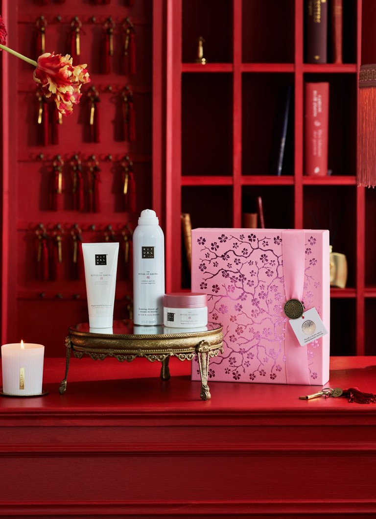 Set cadou Rituals Sakura Ritual 2024 Mediu - Set de îngrijire facială