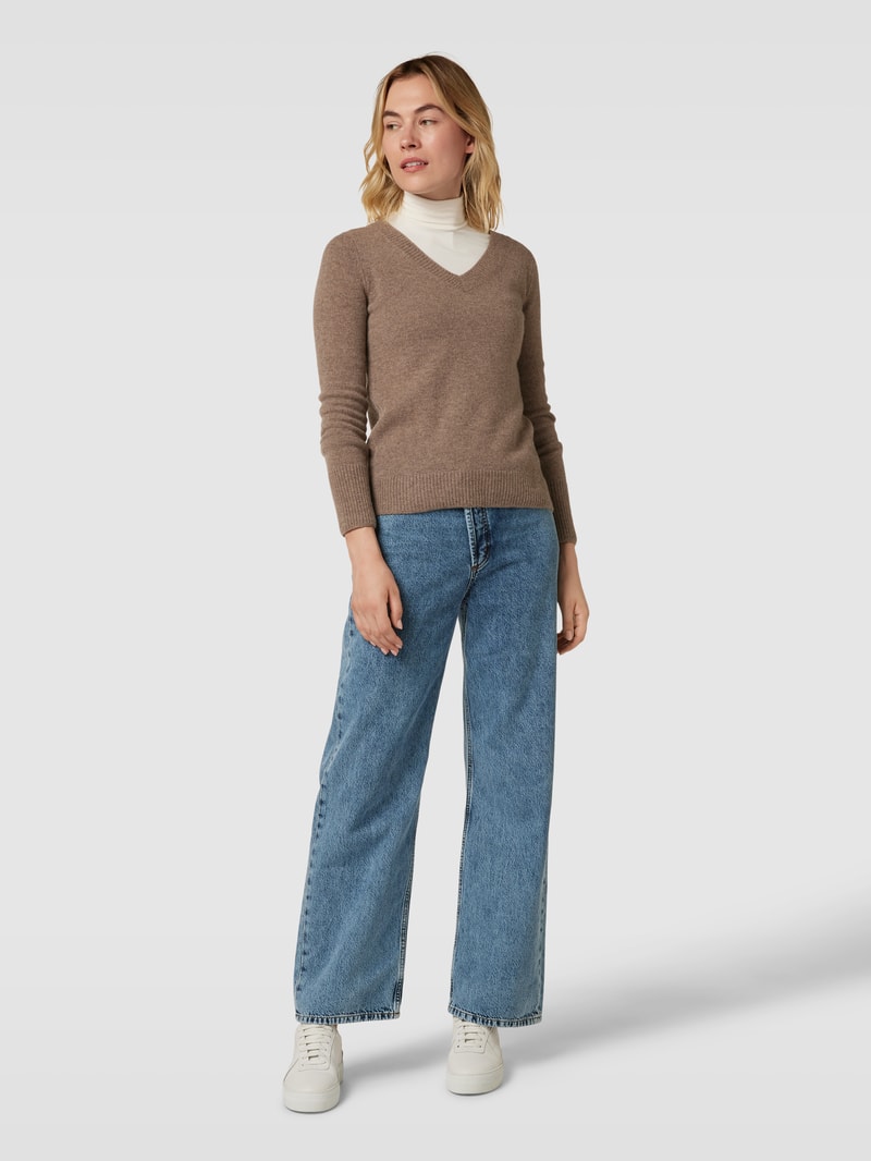 Strickpullover aus Wolle mit V-Ausschnitt in haselnuss braun