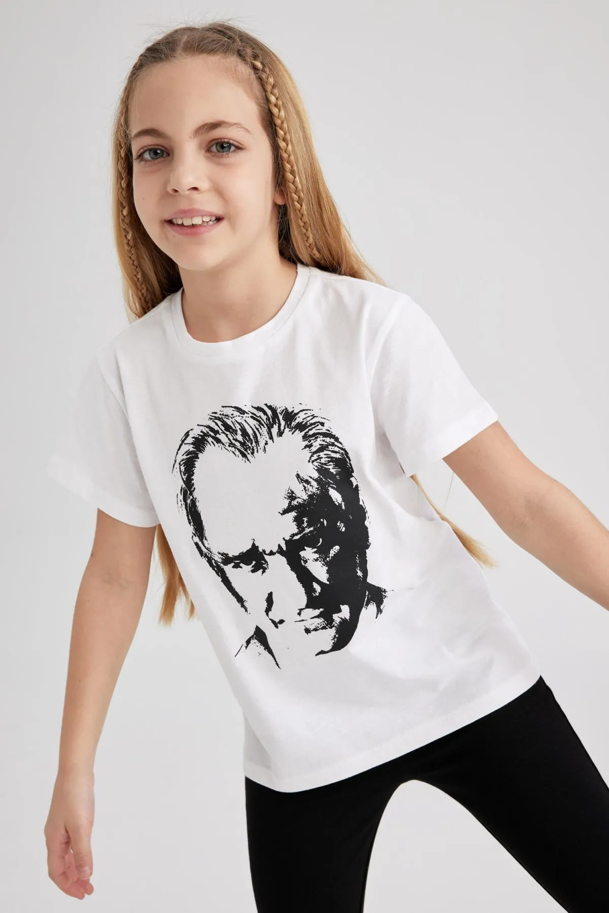 DeFacto  Mädchen T-Shirt mit Atatürk-Aufdruck, kurzärmlig, weiß, Z5093a623sm