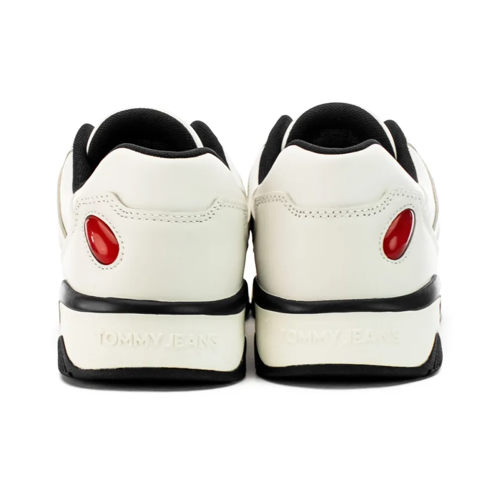 Tommy Hilfiger Logo Execution Basket EM0EM01379-0G1 / weiss