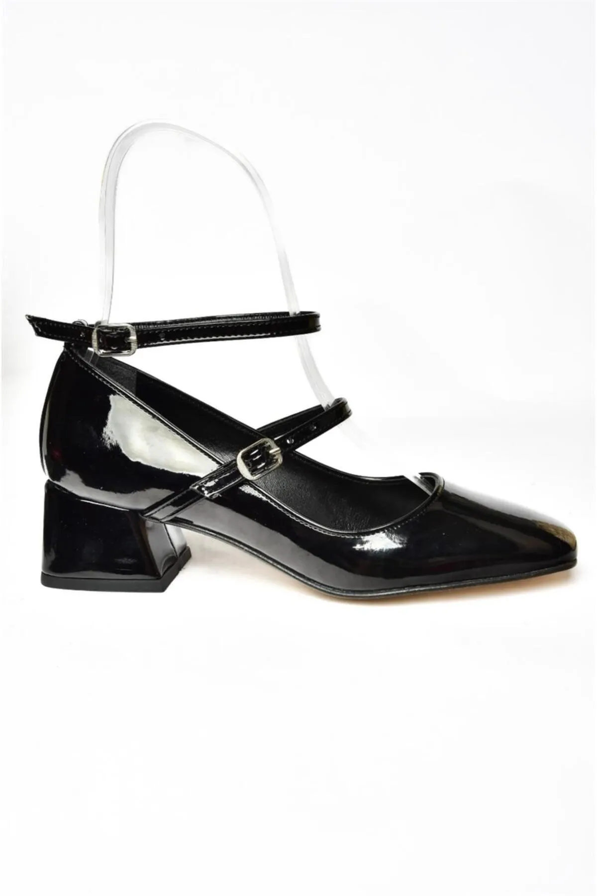 Fox Shoes  R654037208 Damenschuhe aus schwarzem Lackleder mit dickem Absatz