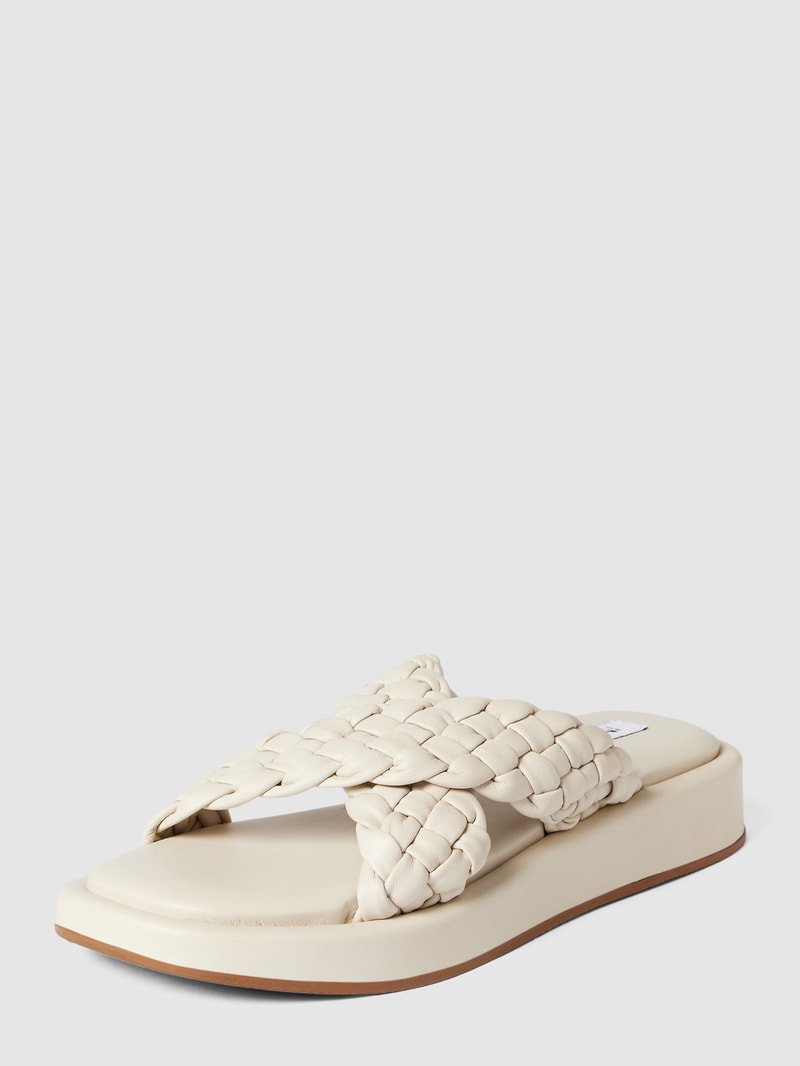 Sandalen aus Leder in Flecht-Optik in sand