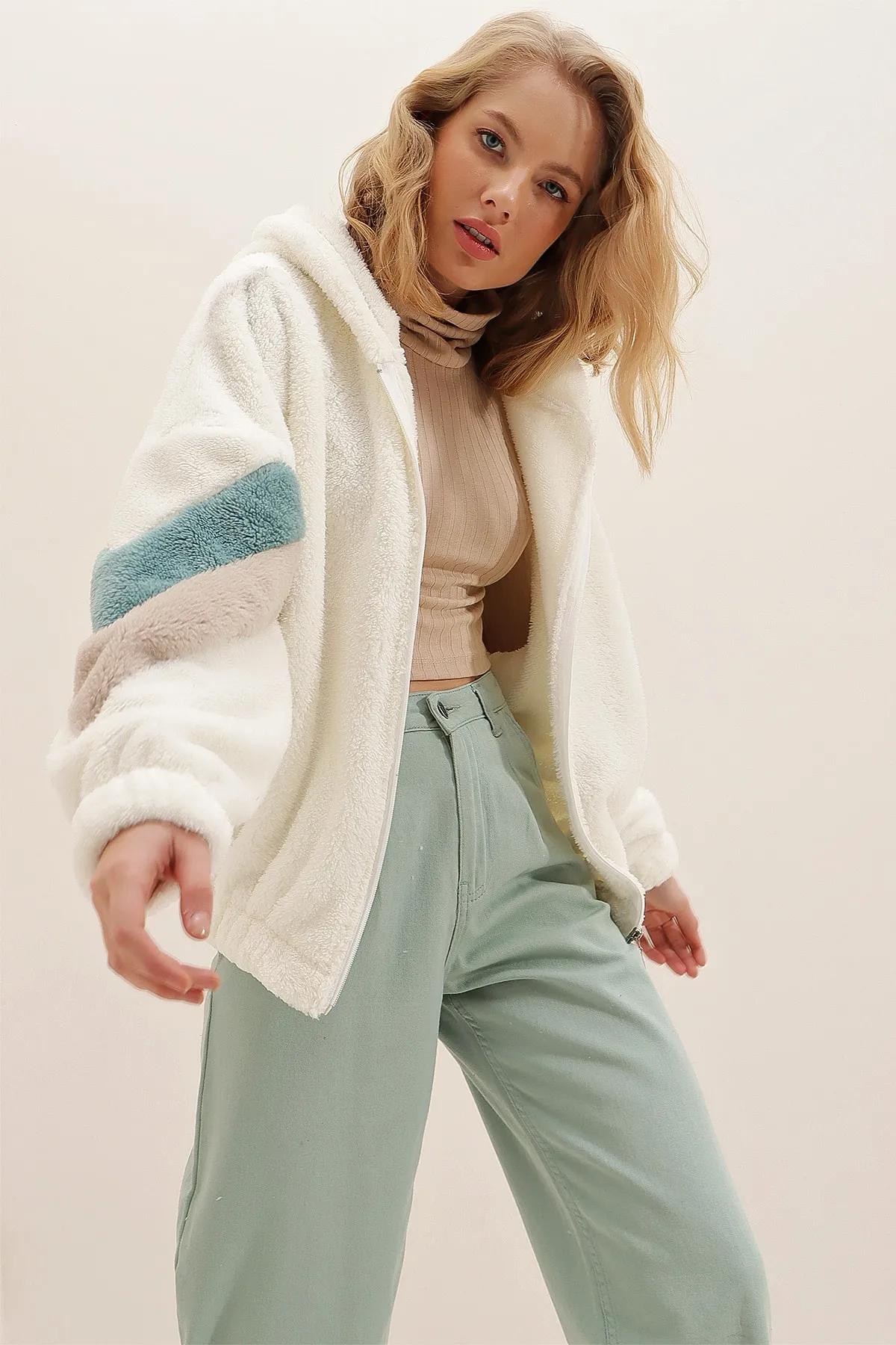 Trend Alaçatı Stili  Sweatshirt - Ecru - Oversized